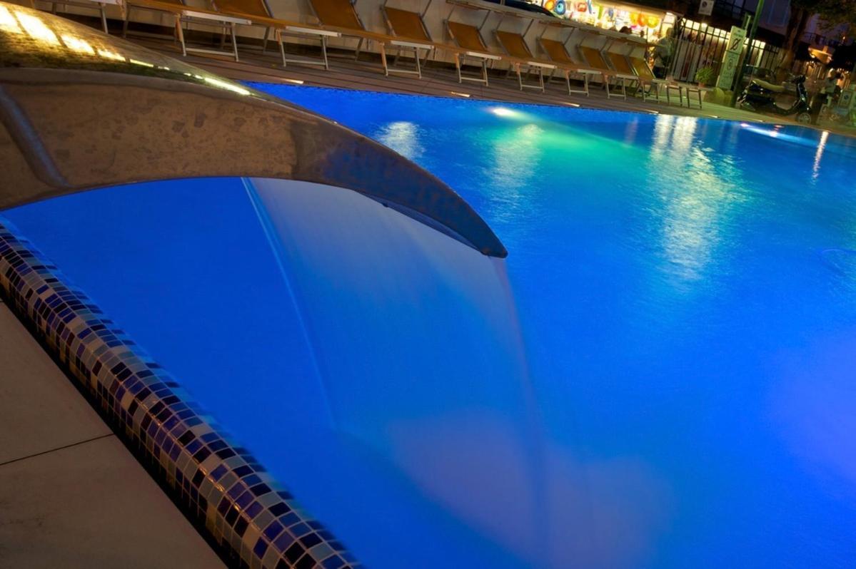 Hotel Lido Cattolica Luaran gambar