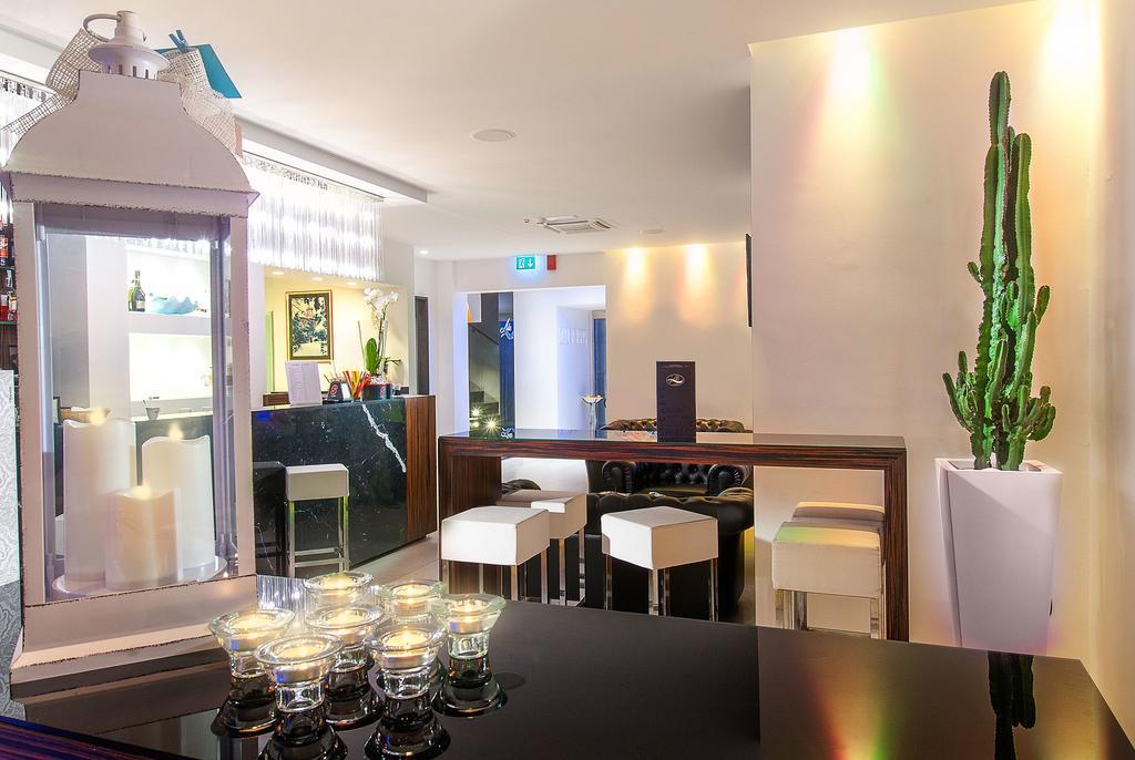 Hotel Lido Cattolica Luaran gambar